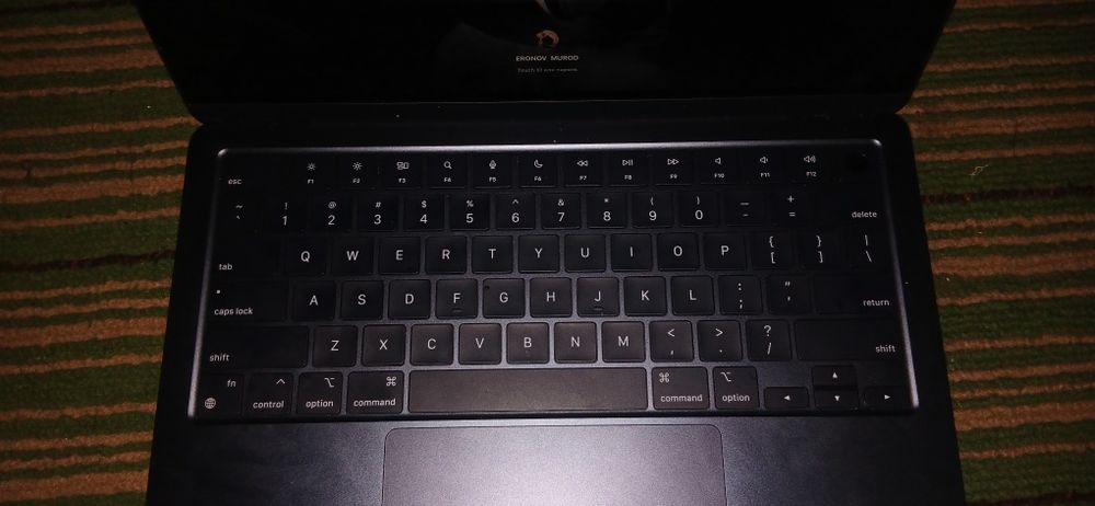Macbook air m2 16ga256