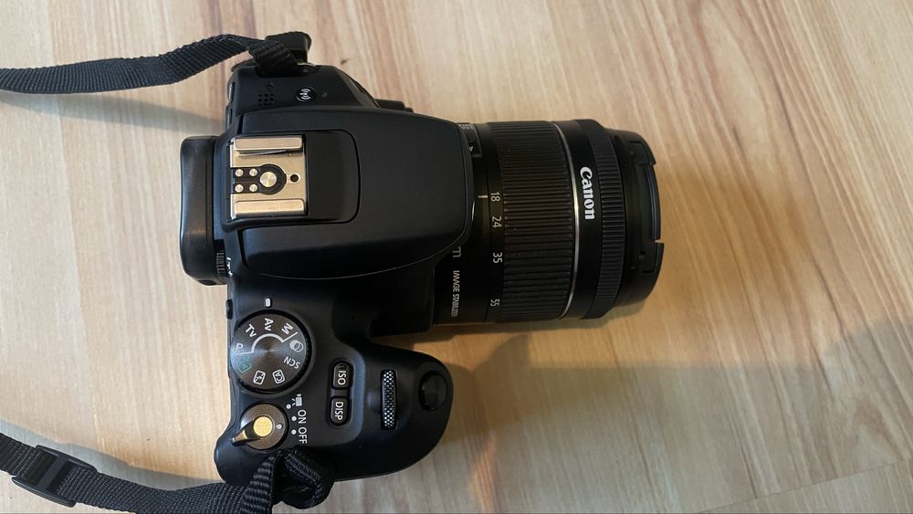 Canon EOS 200D с обектив 18-55mm