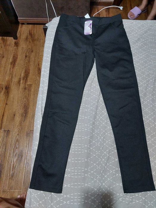 Женские  брюки  совершенно новые