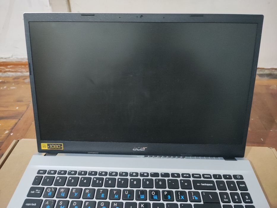 Acer aspire 3 holati yaxshi kop ishlatilmagan