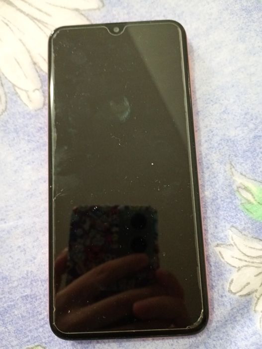 Продавам samsung galaxy a20