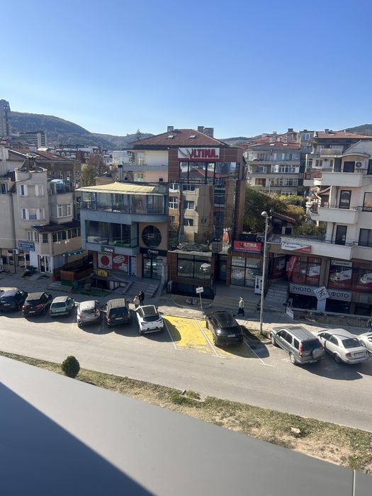 Дава се под наем Двустаен апартамент в Шумен, м-т Сакарка - 70 кв.м за 408 € - Снимка #8