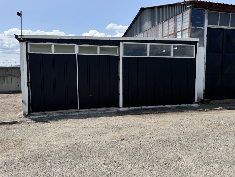 Дава се под наем Промишлена сграда в Казанлък - 100 кв.м за 198.9 € - Снимка #1