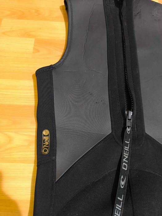 Продавам O'neil O'riginal 2/1,5 mm , размер М