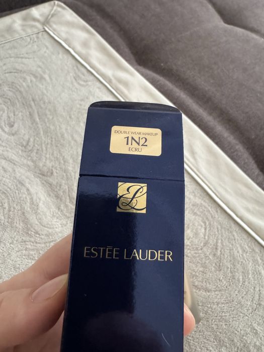 Тональный крем Este Lauder