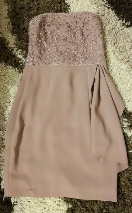 Rochie broderie si margele