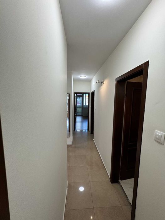 Дава се под наем Тристаен апартамент в София, Център - 100 кв.м за 800 € - Снимка #7