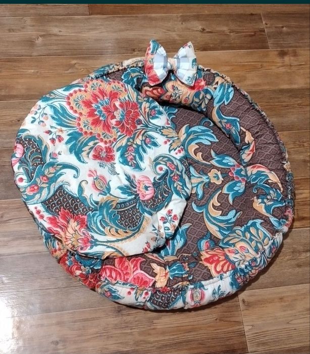 Лежанка для кошек