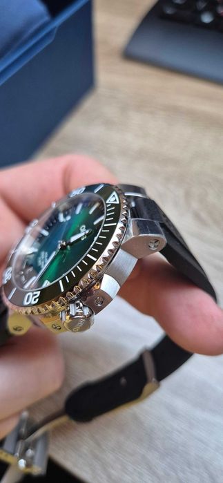 Oris Aquis date Caliber 400 41.5 mm - Green