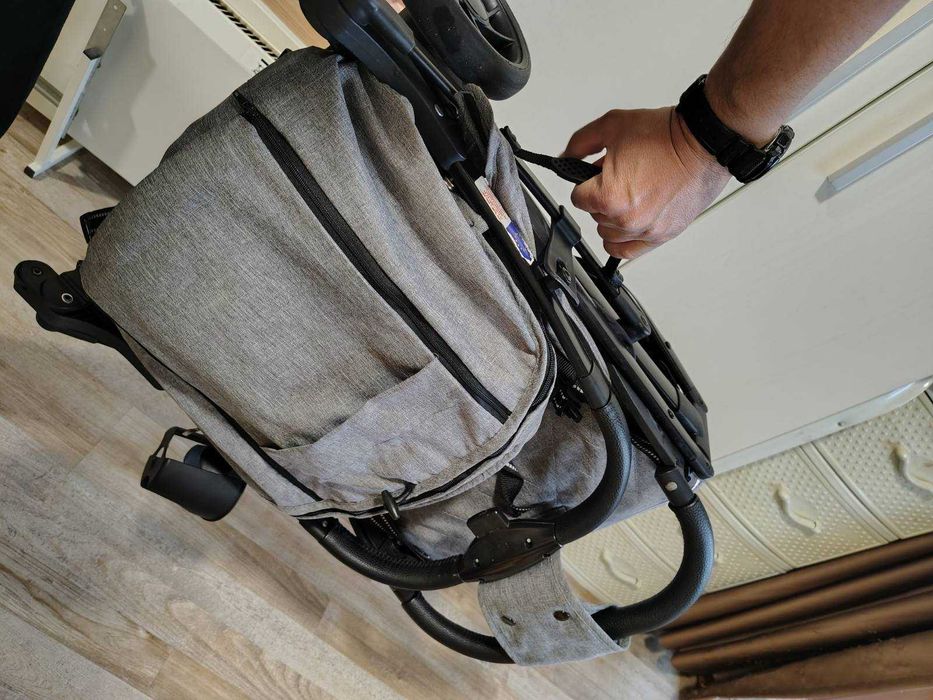 Детска количка сгъваема