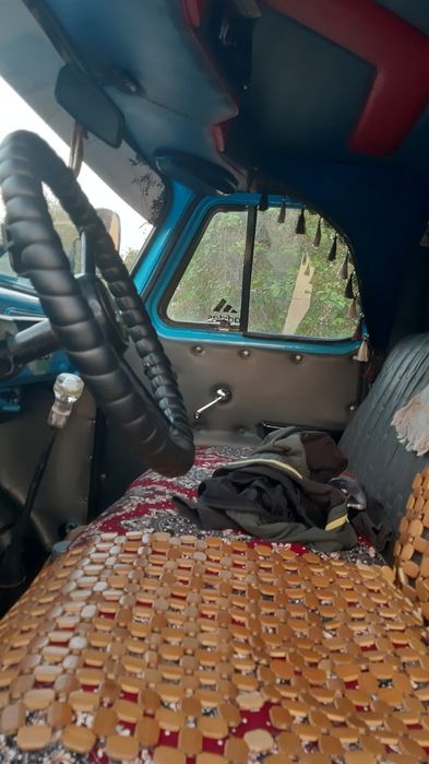 Holati yaxshi, 1990-yil , Har tomonlama soz