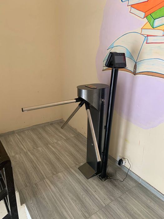 Parta Stul Kompyuterla 10 ta Trenajor hammasi sotiladi