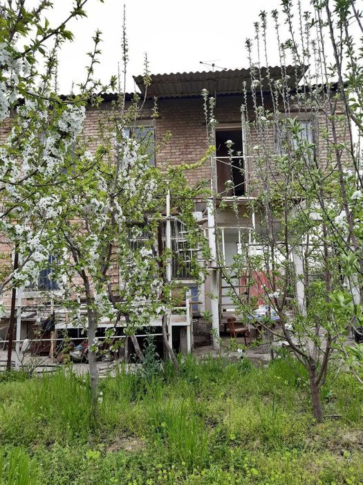 Ташморе Дача 3-уровня 4-комнат 7,10 соток . Возможен обмен