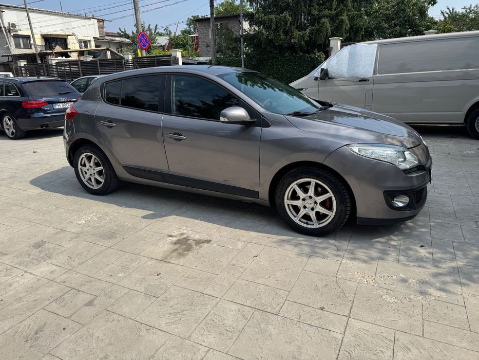 Renault Megane Ambreiaj , volanta , baterie noi .