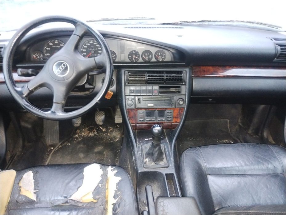 Ауди 100 на части