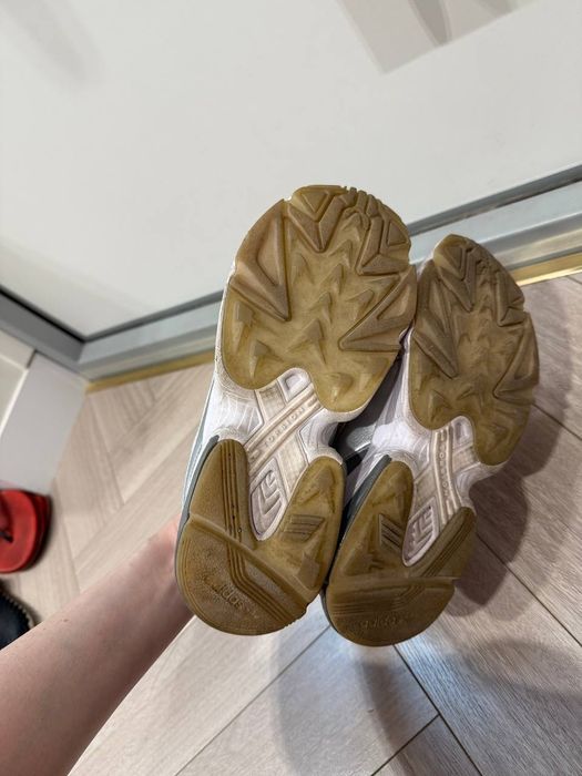 Кроссовки Adidas