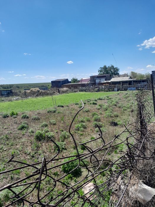 Продаётся благоустроенный двух-квартирный дом