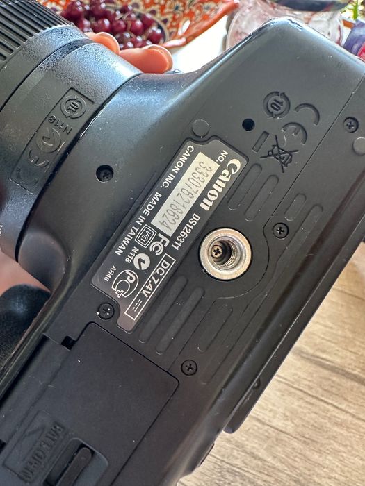 Фотоаппарат canon 600D