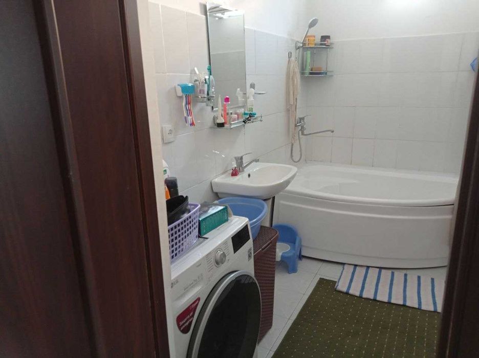 Ховли катедж сотилади 6 соток 5хонали