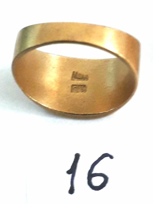 Lănțișoare și inele