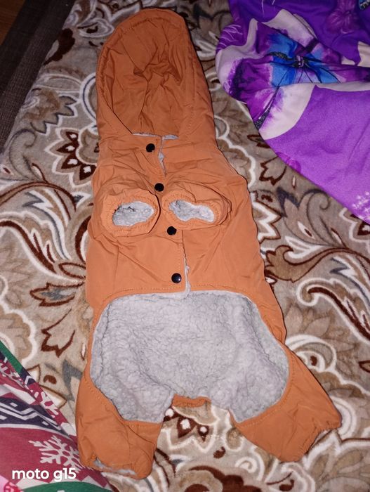 Vând geaca de iarna pentru cățel