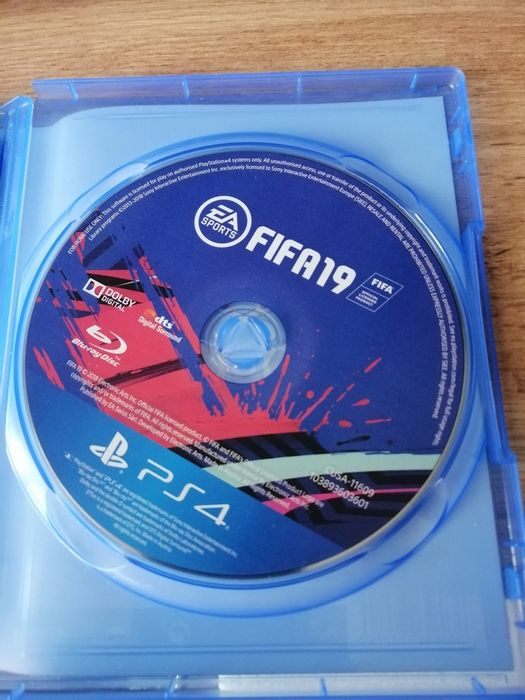 FIFA 19 игра за PS4