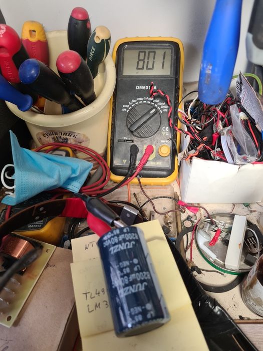 Кондензатор 8200mf 80vdc , 85C junzl