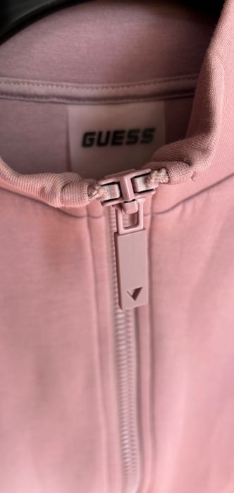 Горнище на Guess