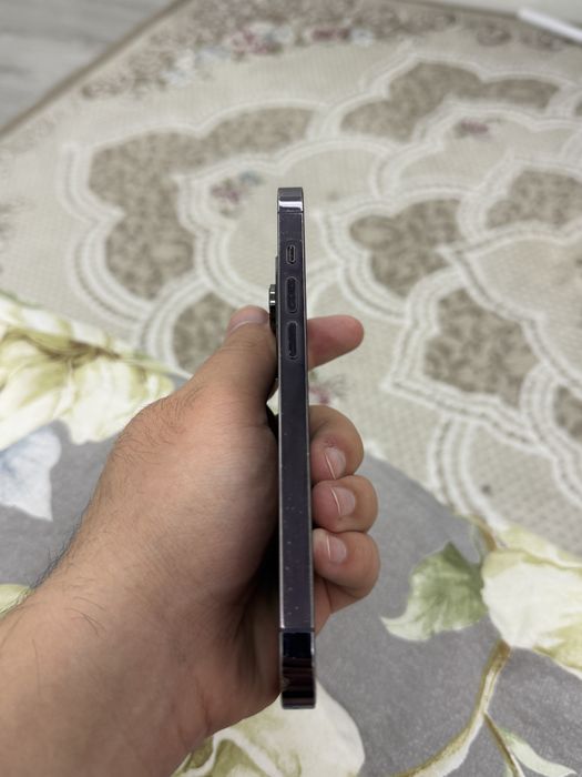 iPhone 14 Pro в хорошем состоянии