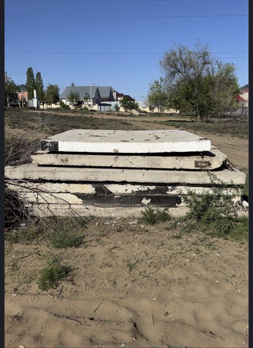 Продам плиты, фундаментные блоки и стеновые блоки СРОЧНО
