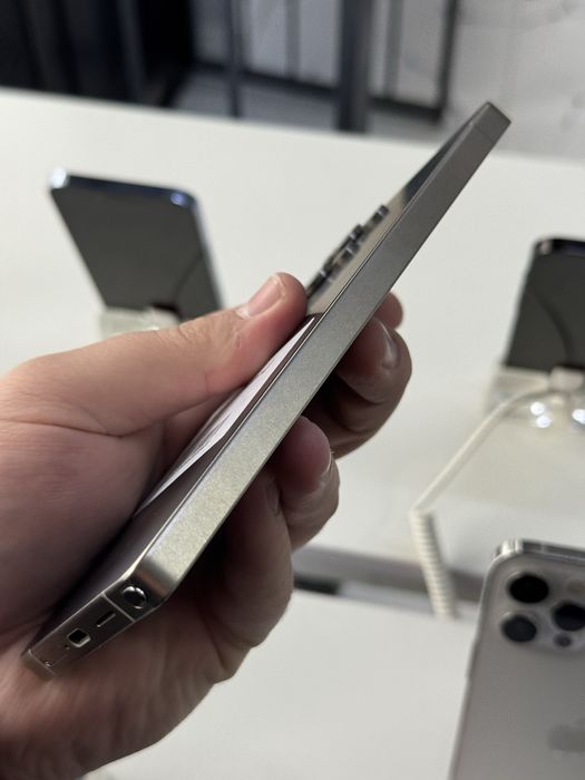Samsung S25 Ultra 256gb ozu 12