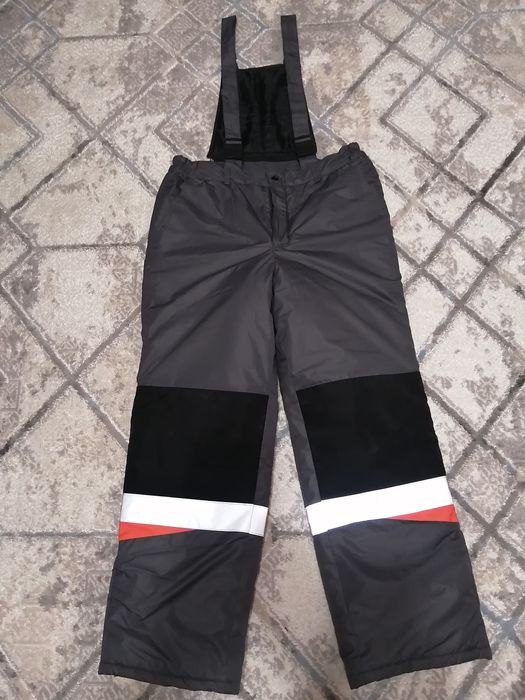 Продам новый рабочий зимний костюм.ПИШИТЕ СООБЩЕНИЯ В ОЛХ.