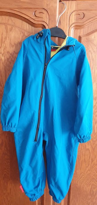 Salopeta impermeabila Ielm 86
-prima achizitie, purtata foarte putin,