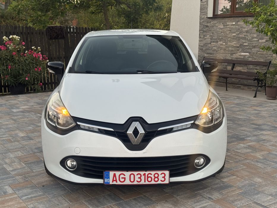 RENAULT Clio