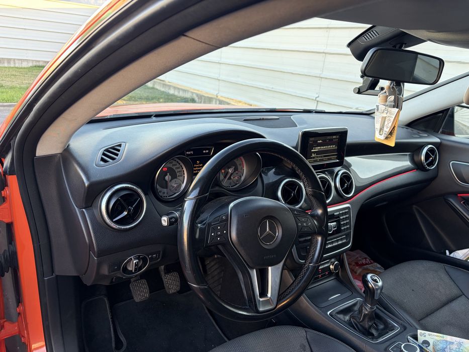 MERCEDES-BENZ CLA 2014 — imagine 3
