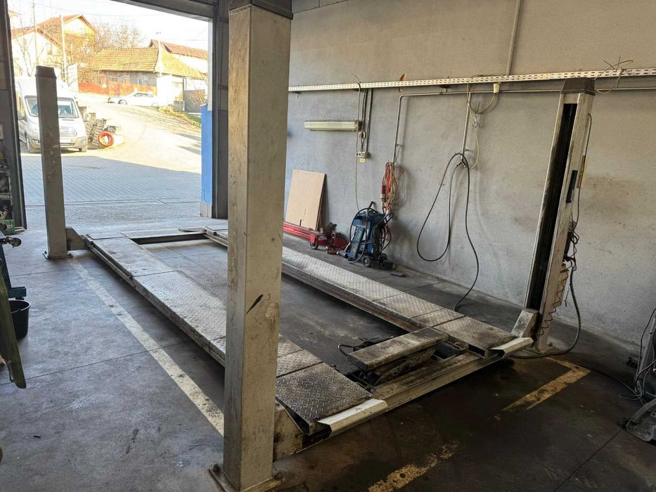 Elevator 4 coloane ATH - Heinl 4.5t