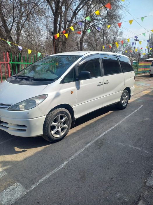 Продам эстиму минивен
