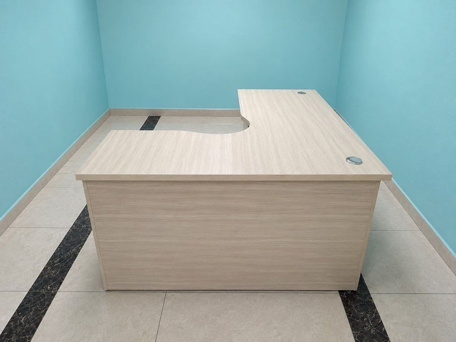 Письменный стол , рабочий стол, офисный стол