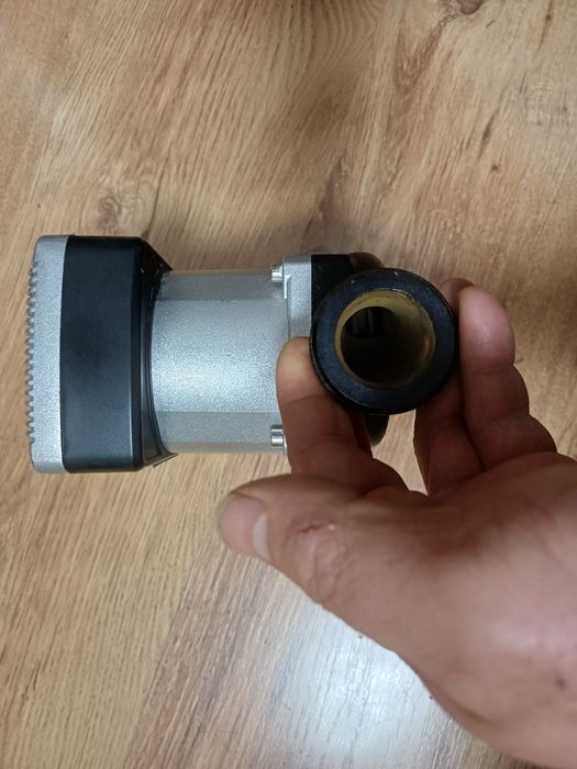 Pompa recirculare WITA cu putere reglabila. Are doar un an de function