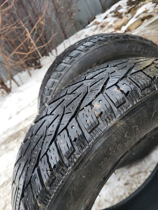 Продам б/у комплект шин 225/60 R17