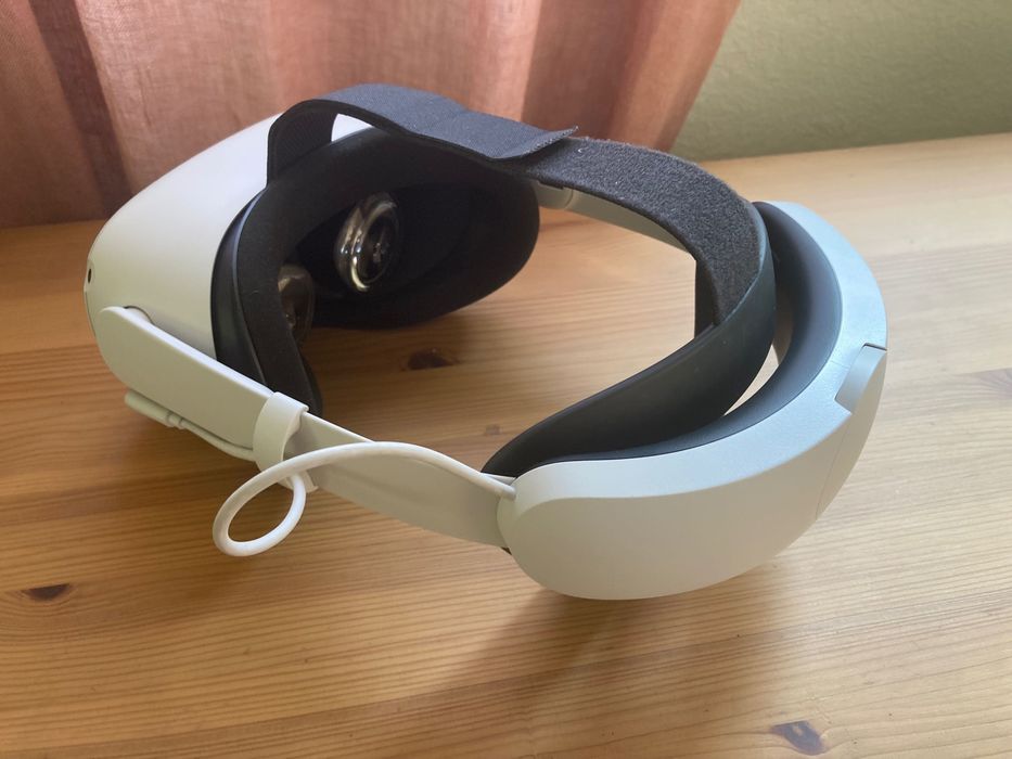 Meta Quest 2, Elite Strap cu acumulator și husă