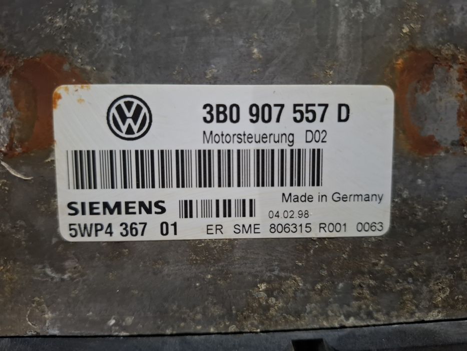 Блок управления двигателем 1,6 Пассат Б5