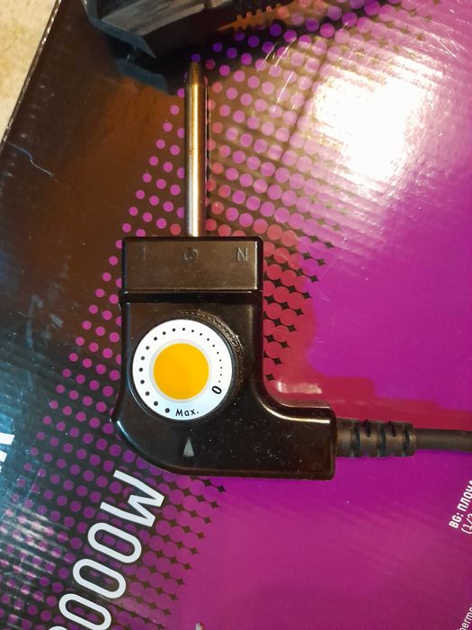 Запазена напълно работеща тефлонова скара     Müller