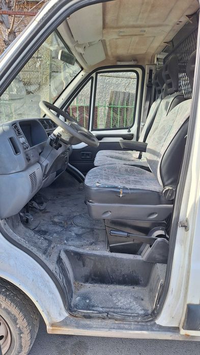 Товарен бус CITROEN JUMPER 1.9 TDI 2001 г.