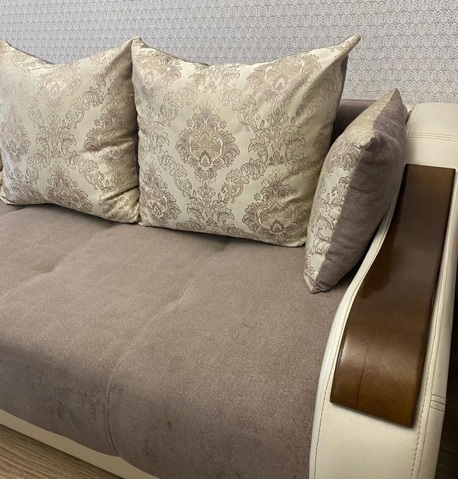 Продам в отличном состоянии диван