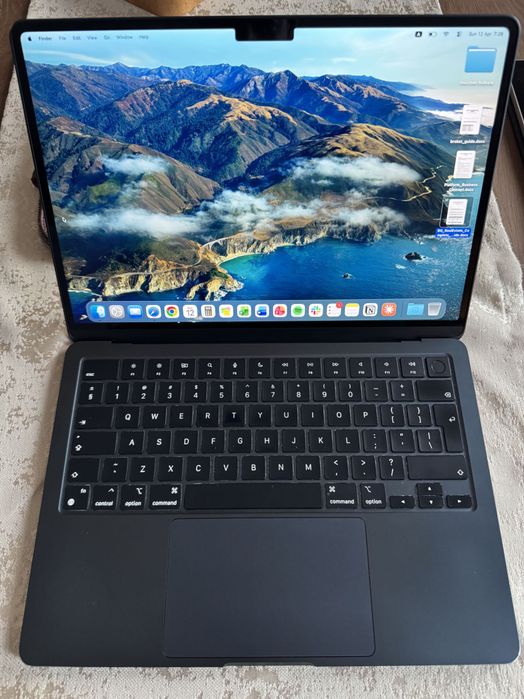 MacBook Air 13-inch M3 2024