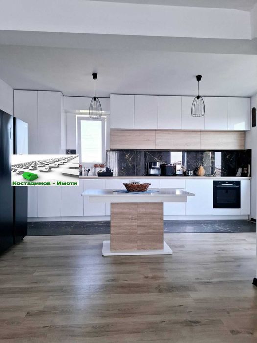 Продава се Многостаен апартамент в Пловдив, Коматевски възел - 133 кв.м за 1828 €/кв.м - Снимка #2