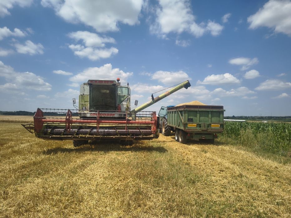 Vând claas comandor 114