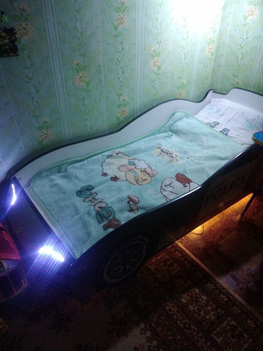 Продам кровать детскую