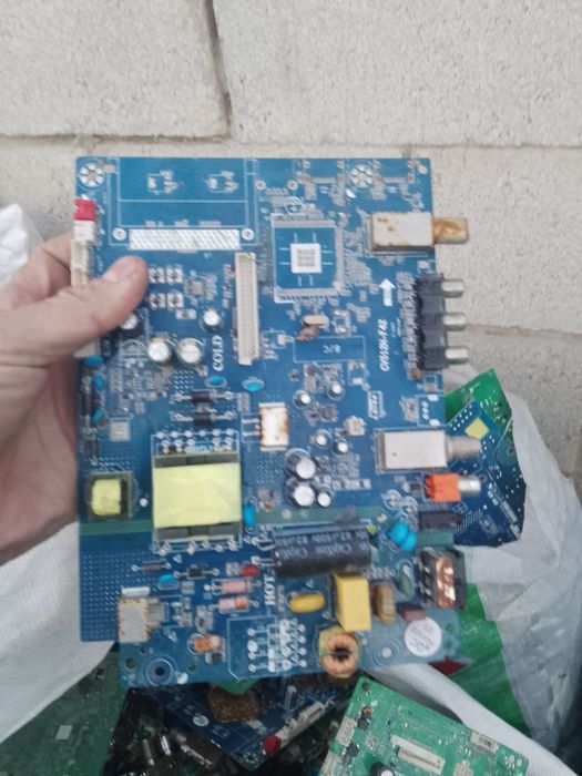 Платалар бор тонна